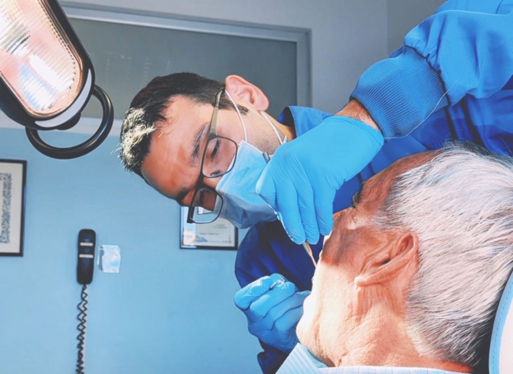 Quanto dura un impianto dentale