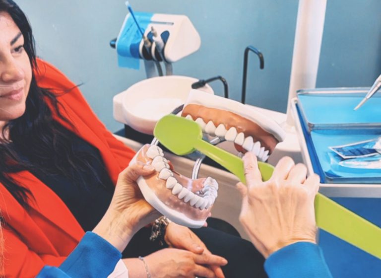Quanto dura la pulizia dei denti Quanto dura la pulizia dei denti
